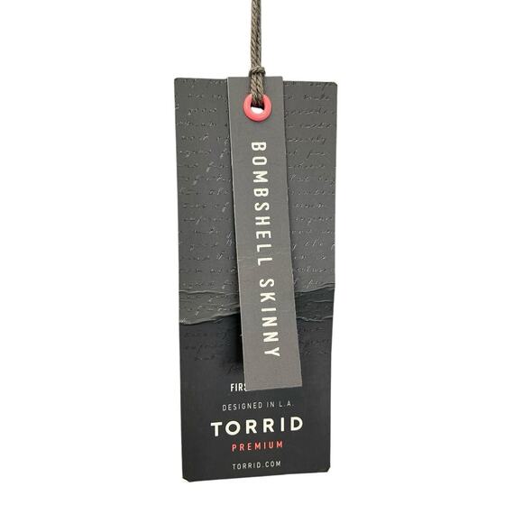 Torrid Jeans Bombshell Skinny Denim Stretch Dark Wash Women’s Size 26R New NWT - Picture 4 of 16